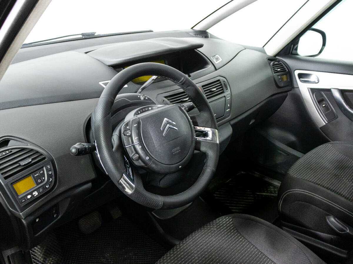 Купить Citroen C4 Picasso с пробегом. Фото: #10