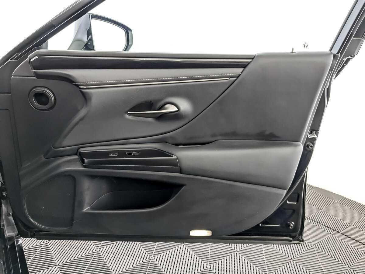 Купить Lexus ES с пробегом. Фото: #24