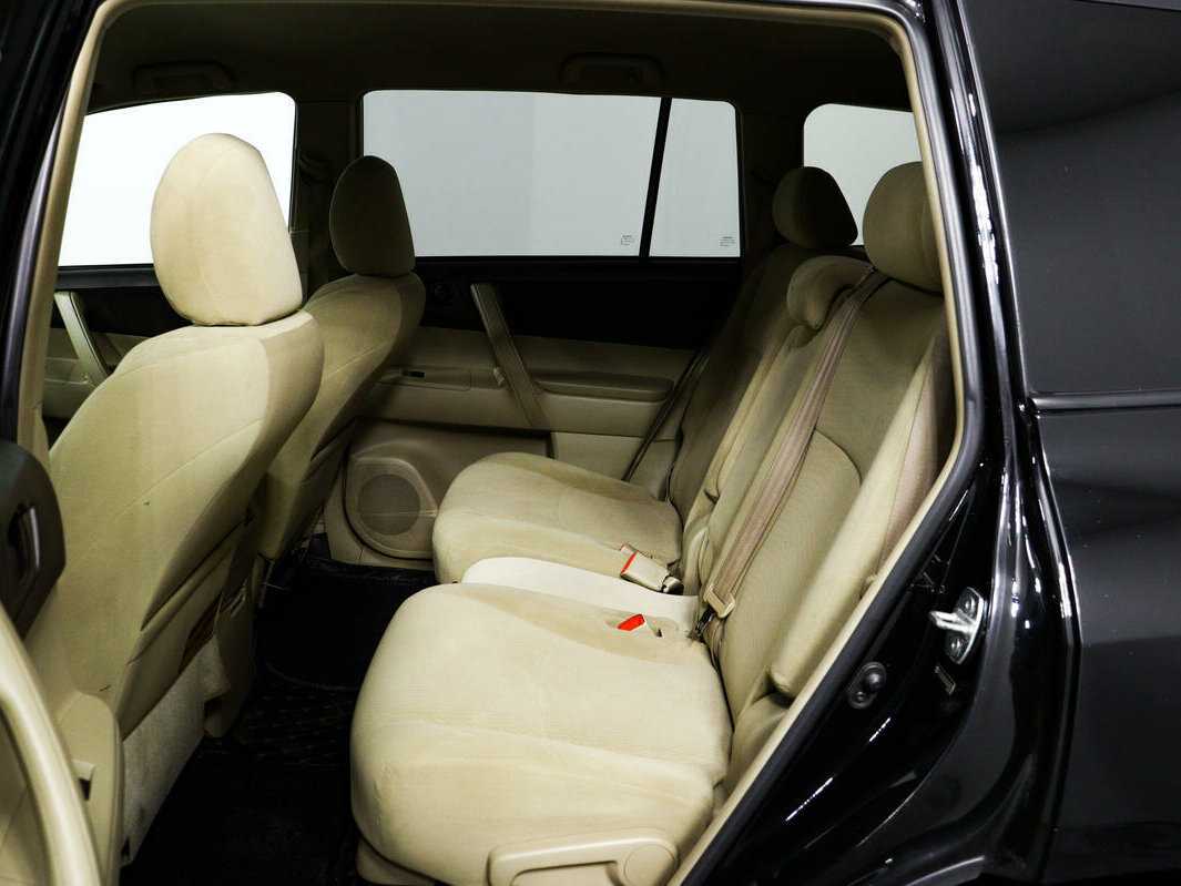 Купить Toyota Highlander с пробегом. Фото: #11