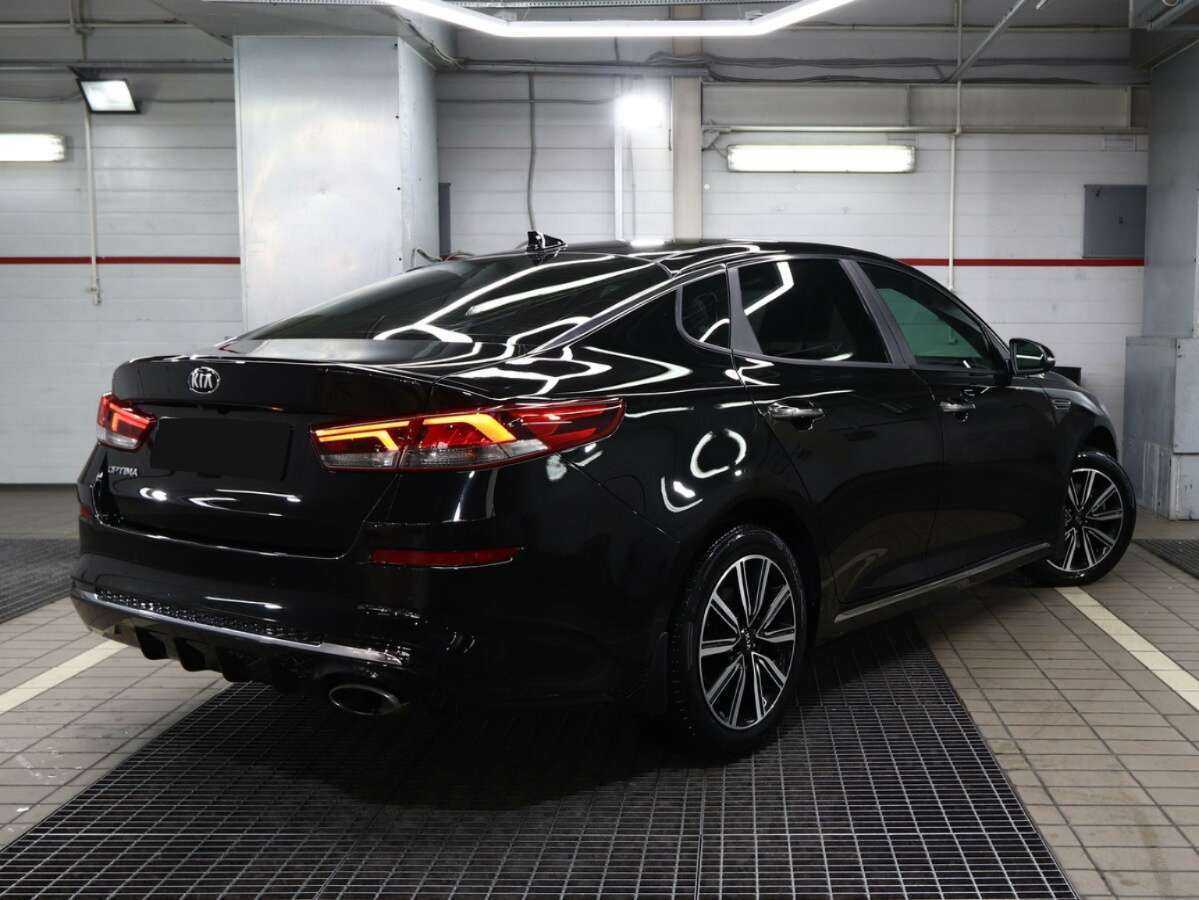 Купить Kia Optima с пробегом. Фото: #2