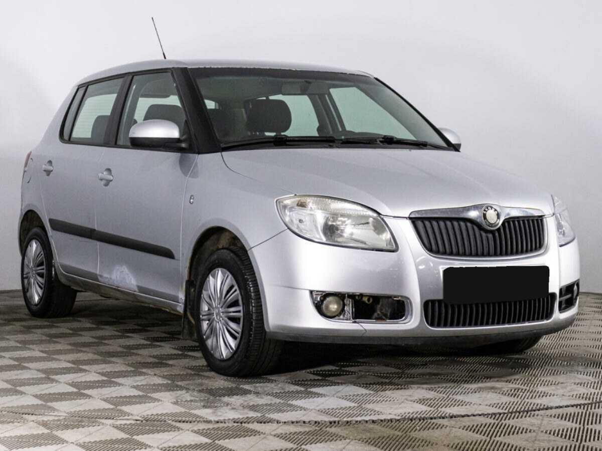 Купить Skoda Fabia с пробегом. Фото: #2