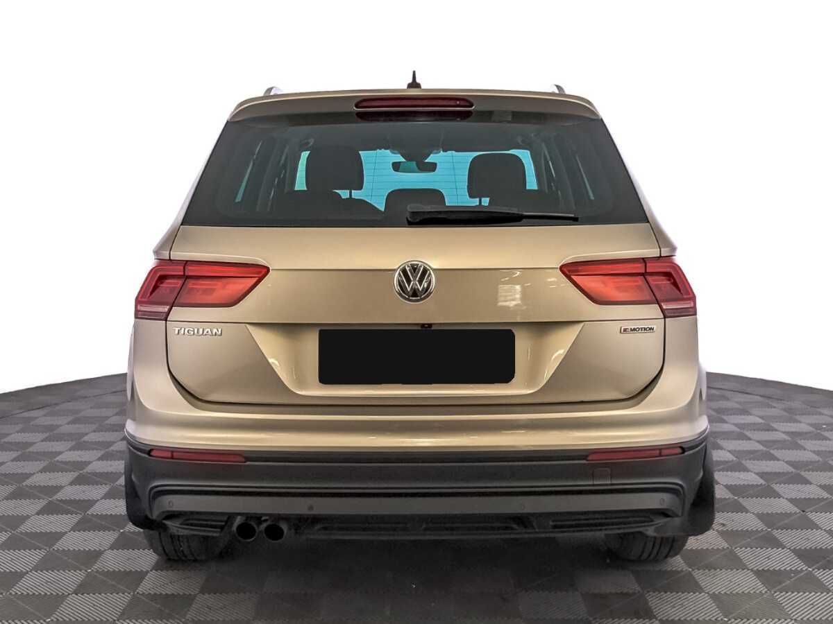 Купить Volkswagen Tiguan с пробегом. Фото: #5