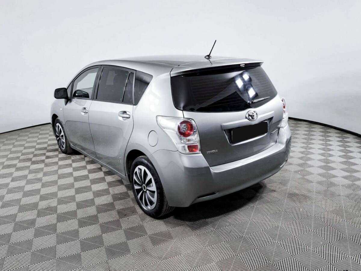 Купить Toyota Verso с пробегом. Фото: #6