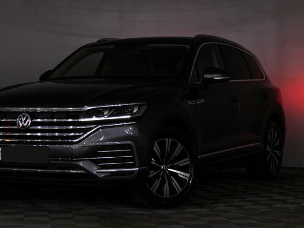 Купить Volkswagen Touareg с пробегом. Фото: #35
