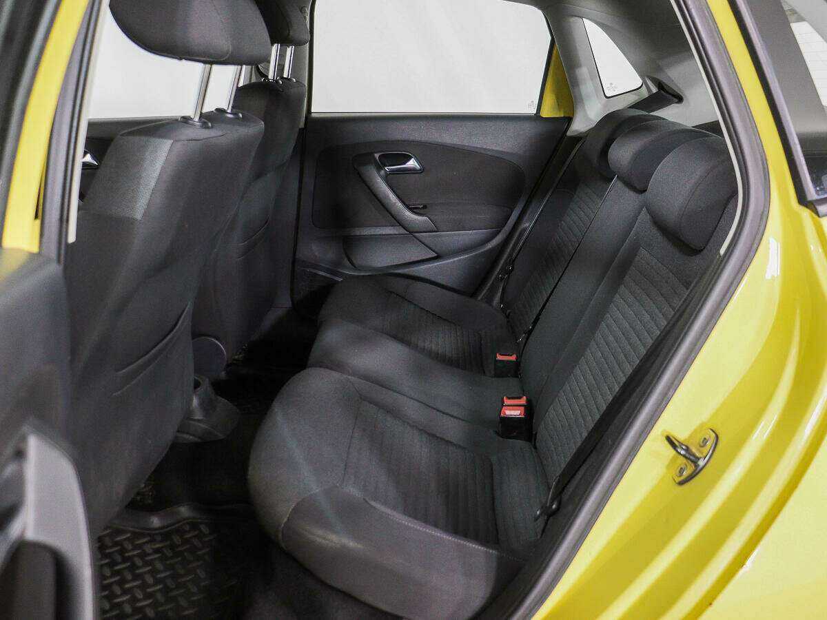 Купить Volkswagen Polo с пробегом. Фото: #9
