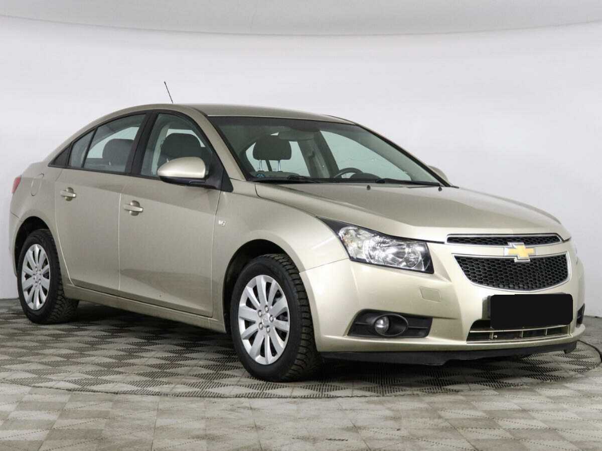 Купить Chevrolet Cruze с пробегом. Фото: #2