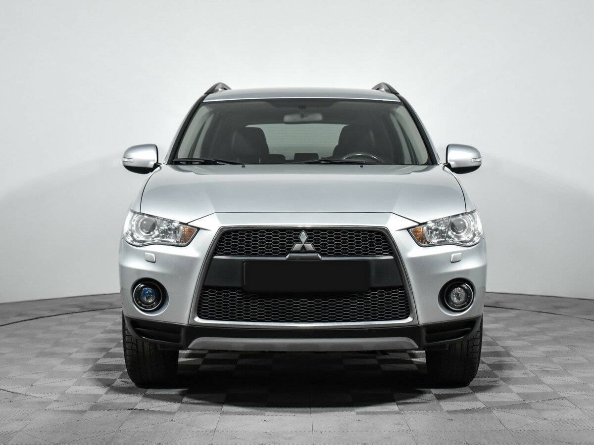 Купить Mitsubishi Outlander с пробегом. Фото: #1