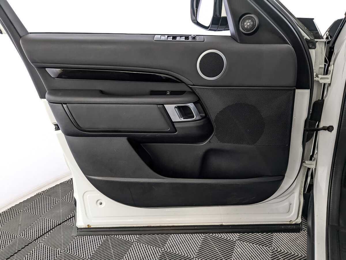 Купить Land Rover Discovery с пробегом. Фото: #14