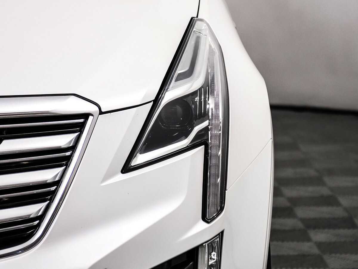 Купить Cadillac XT5 с пробегом. Фото: #14