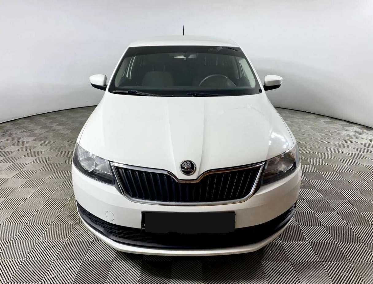 Купить Skoda Rapid с пробегом. Фото: #2