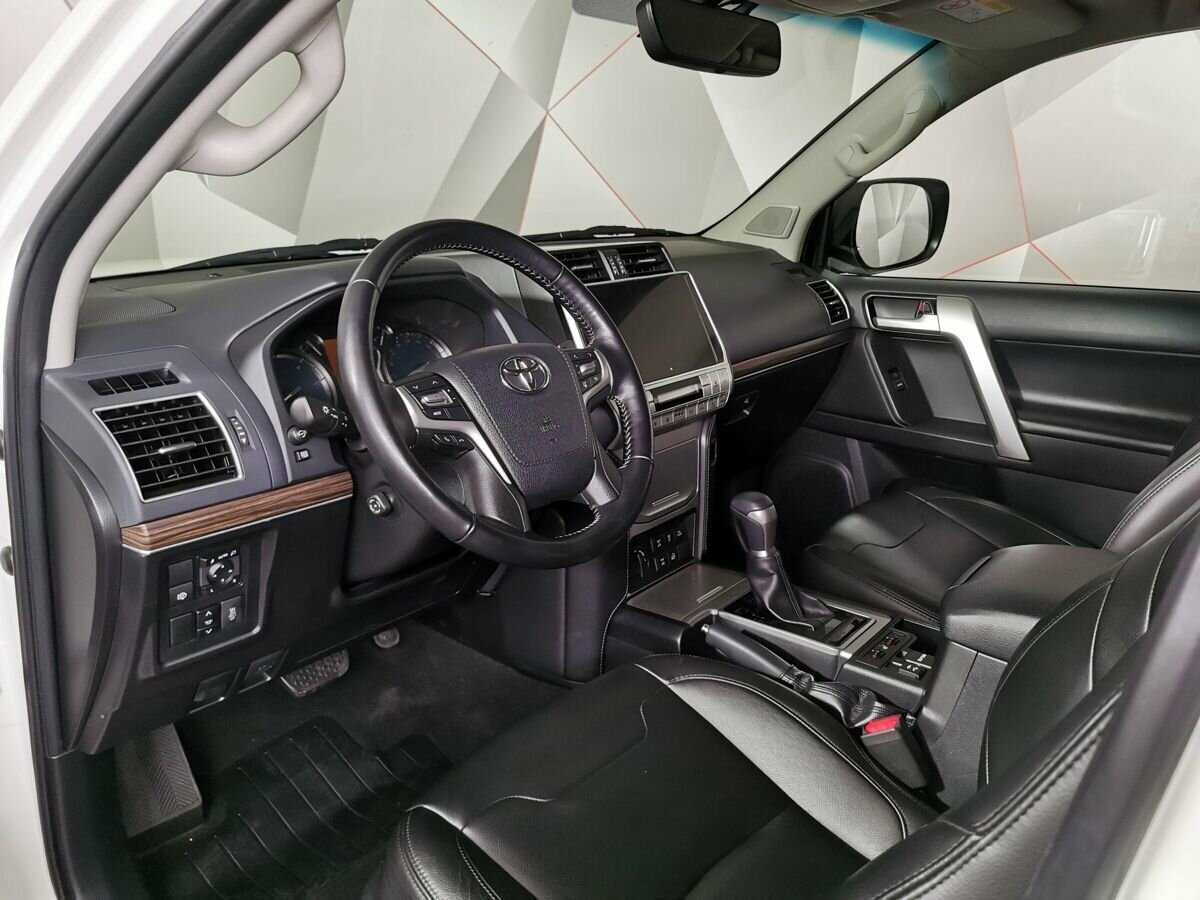 Купить Toyota Land Cruiser Prado с пробегом. Фото: #13