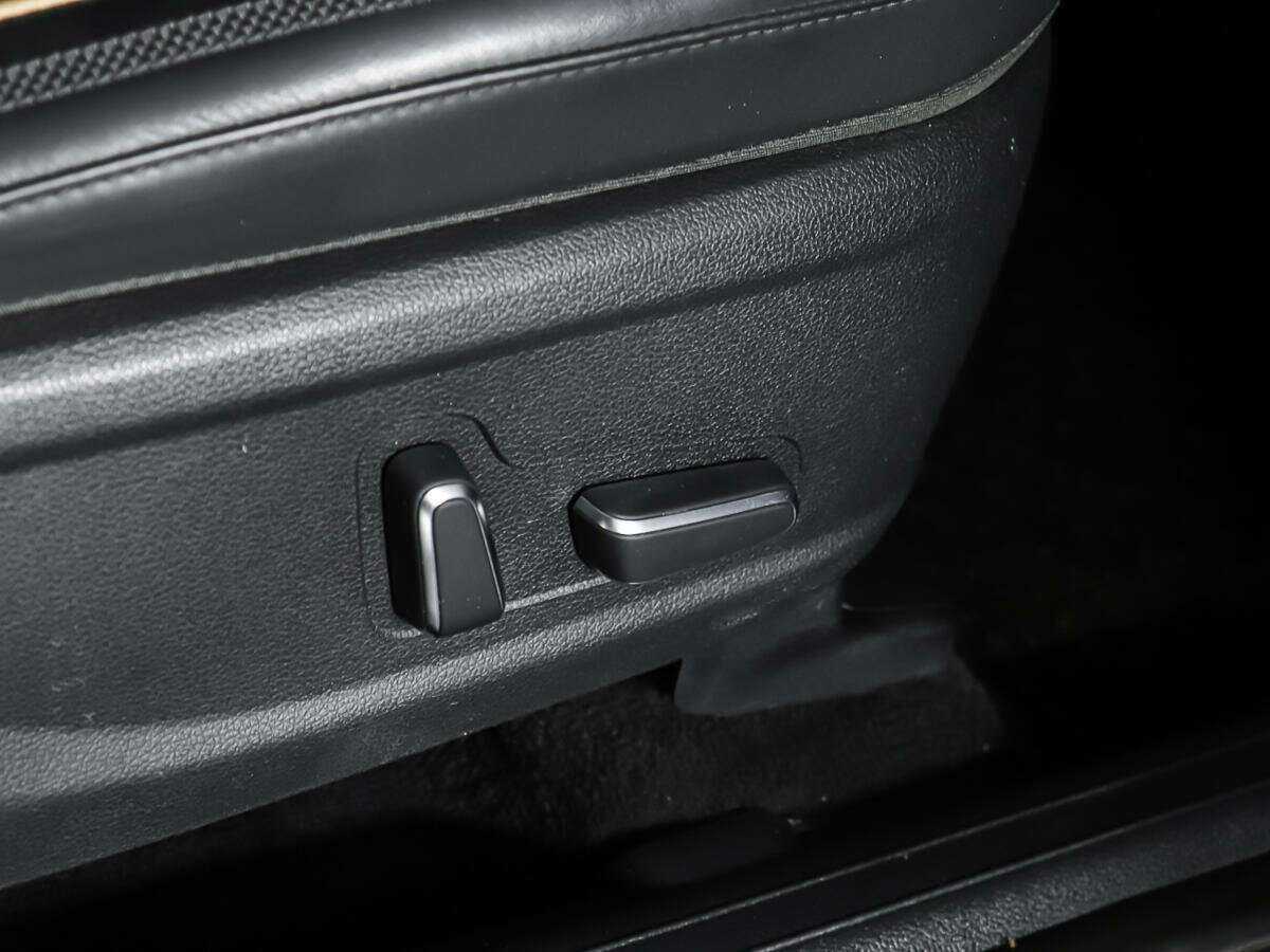 Купить Hyundai Santa Fe с пробегом. Фото: #17