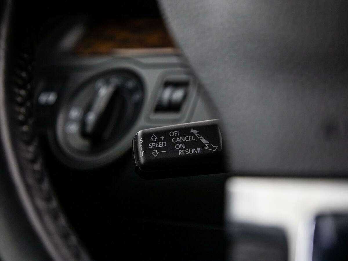 Купить Volkswagen Passat с пробегом. Фото: #16