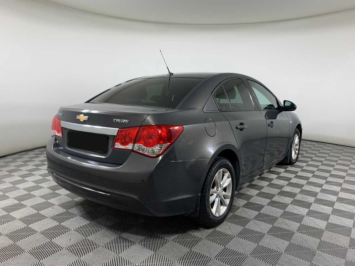 Купить Chevrolet Cruze с пробегом. Фото: #4