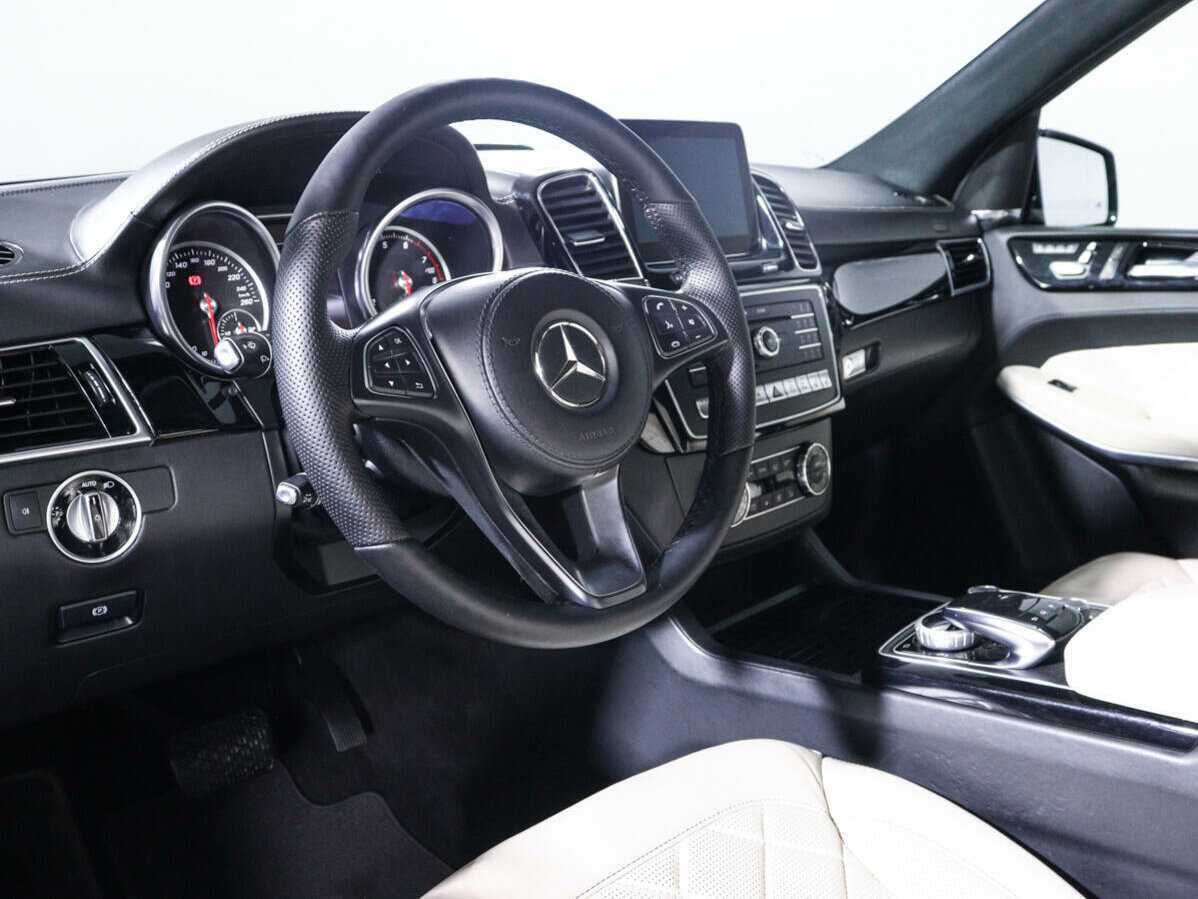 Купить Mercedes-Benz GLS с пробегом. Фото: #13