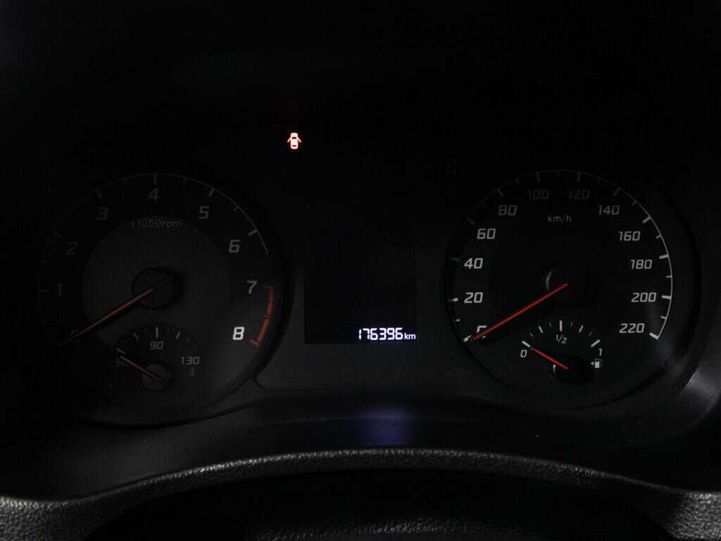 Купить Hyundai Solaris с пробегом. Фото: #11