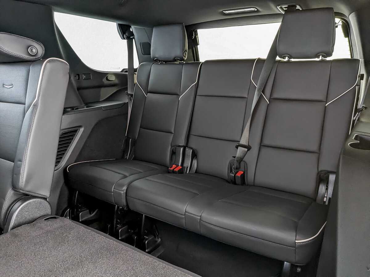 Купить Cadillac Escalade с пробегом. Фото: #24