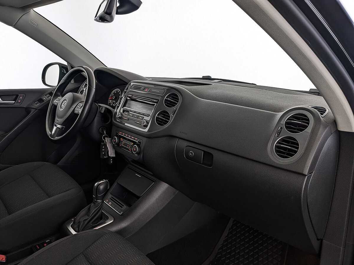 Купить Volkswagen Tiguan с пробегом. Фото: #12