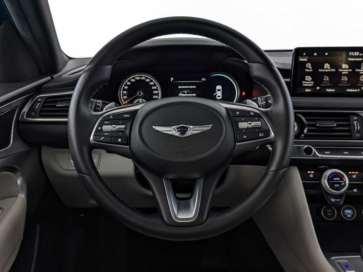 Купить Genesis G70 с пробегом. Фото: #21