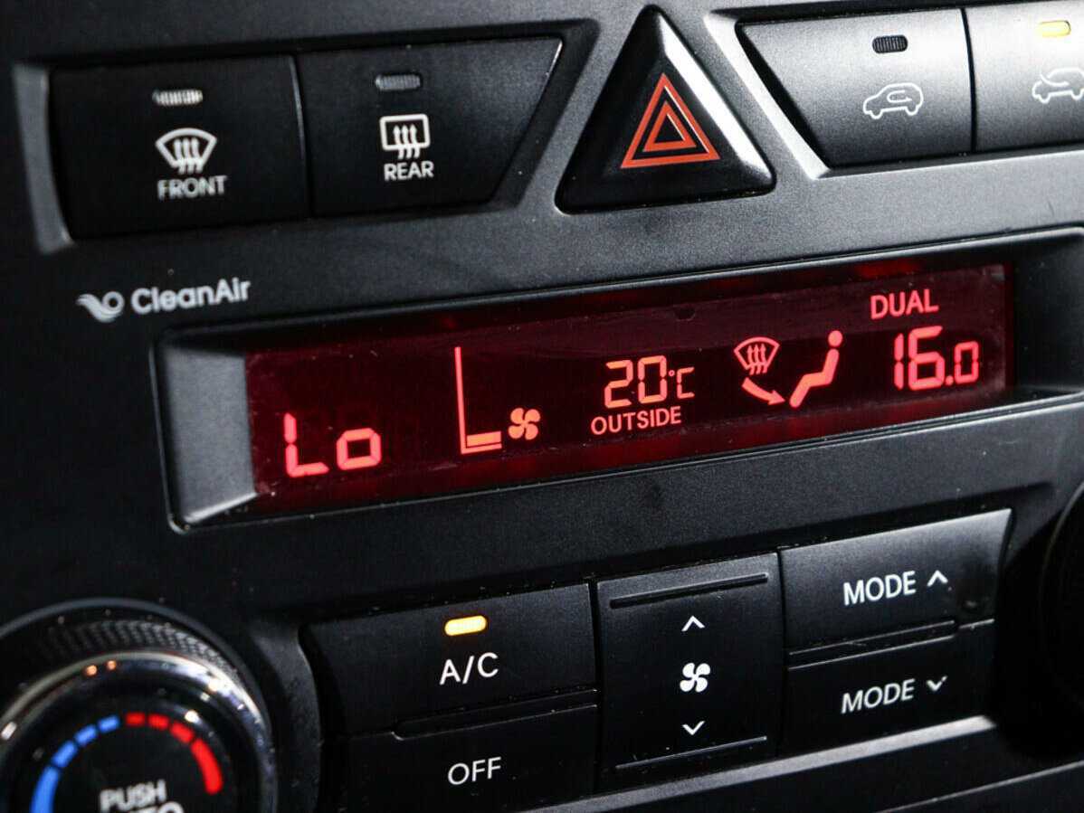 Купить Kia Sorento с пробегом. Фото: #17