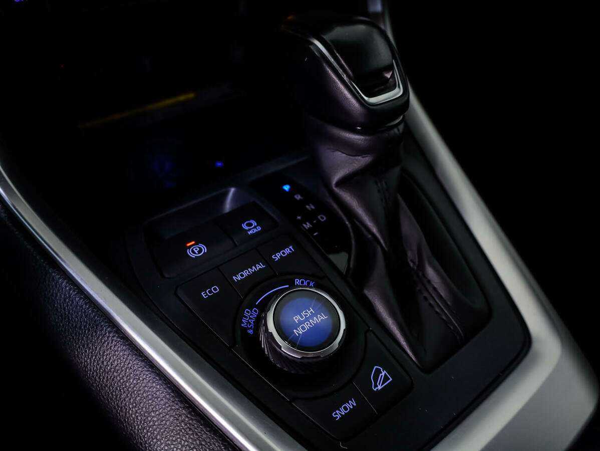 Купить Toyota RAV4 с пробегом. Фото: #14