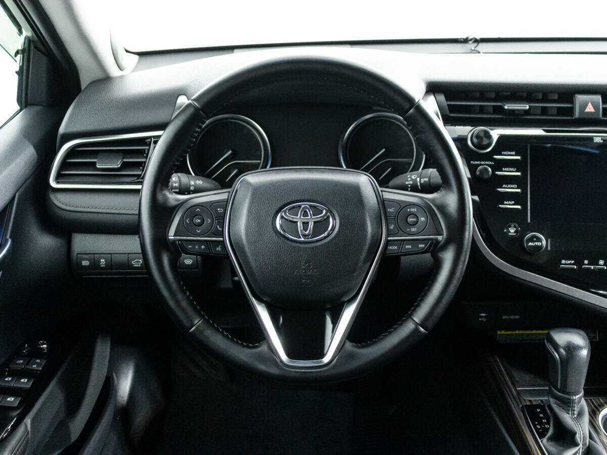 Купить Toyota Camry с пробегом. Фото: #22