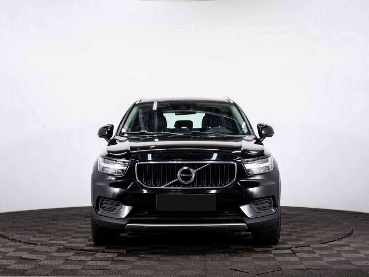 Купить Volvo XC40 с пробегом. Фото: #1
