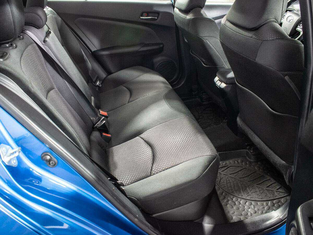 Купить Toyota Prius с пробегом. Фото: #7