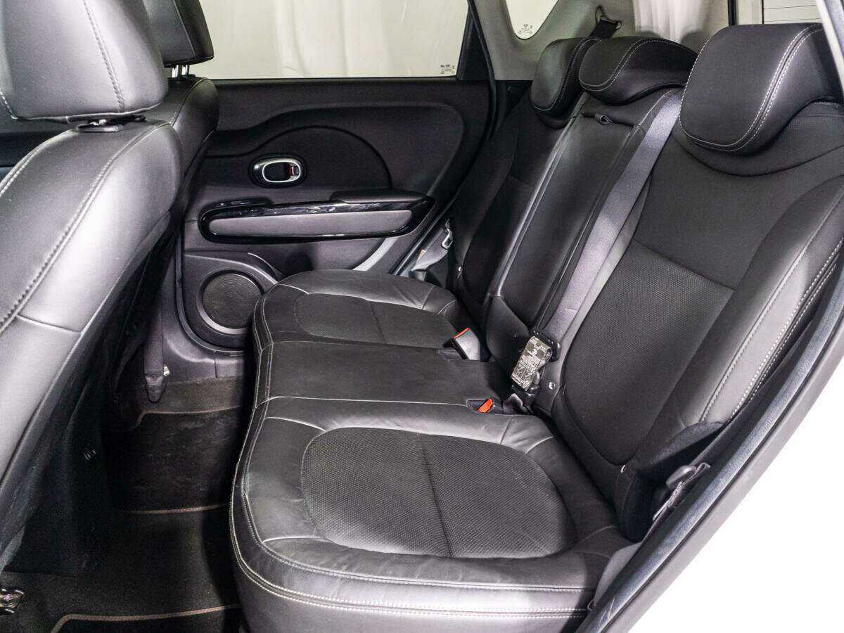 Купить Kia Soul с пробегом. Фото: #9