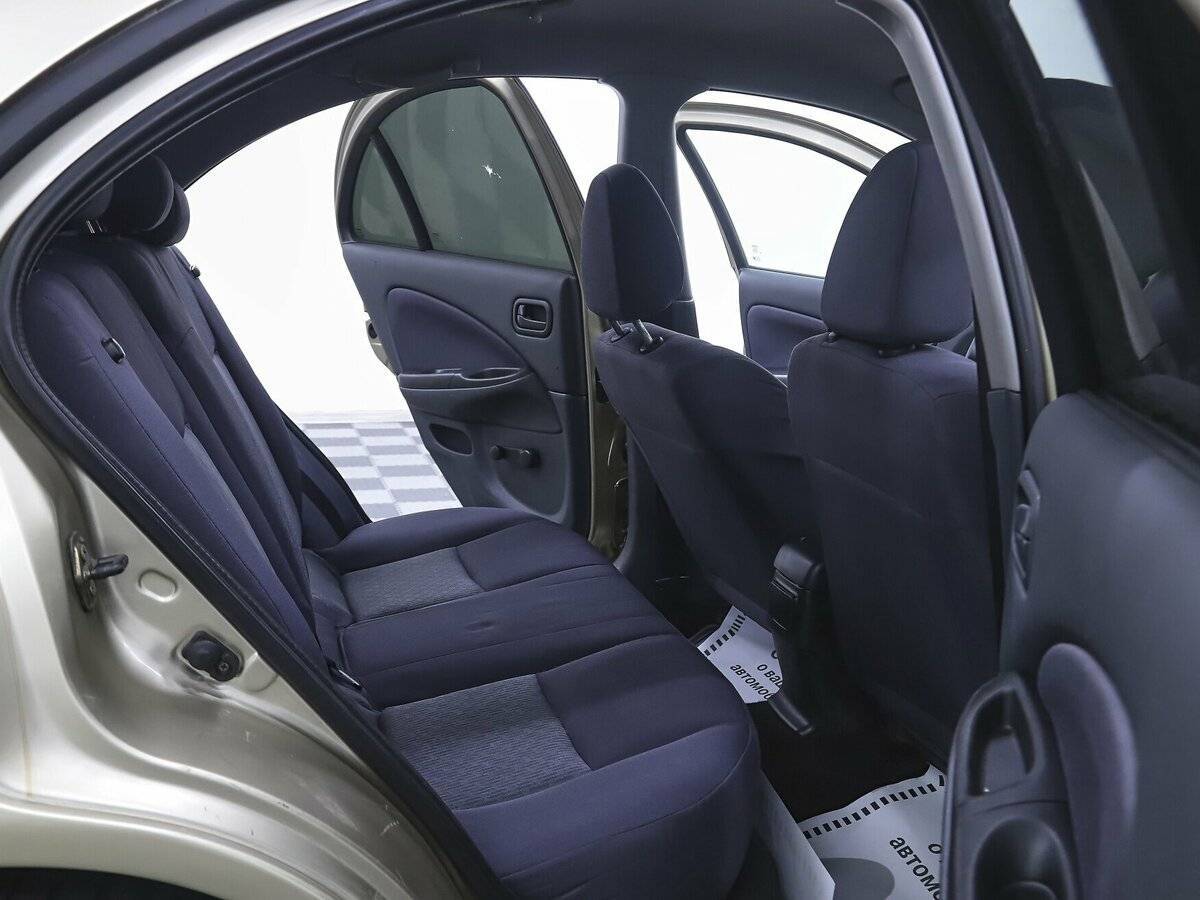 Купить Nissan Almera с пробегом. Фото: #11