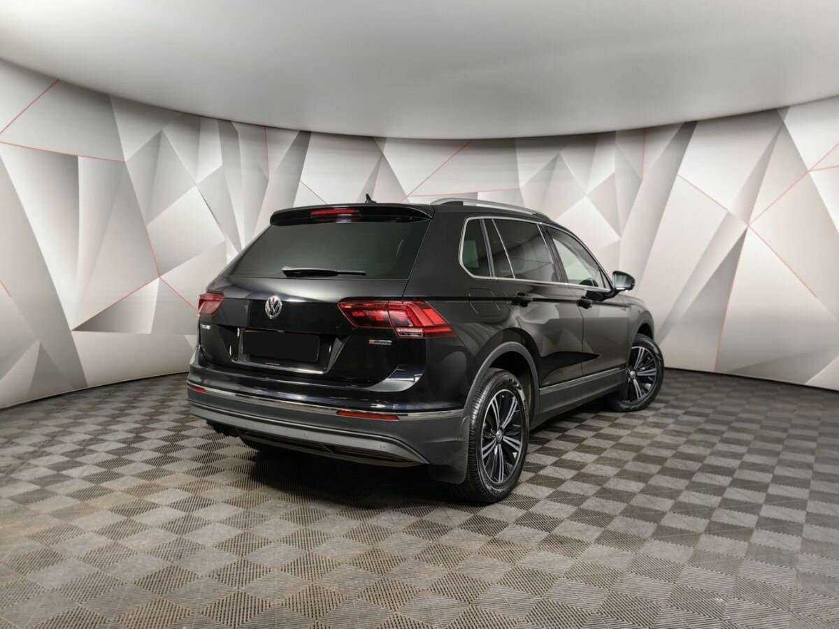 Купить Volkswagen Tiguan с пробегом. Фото: #1