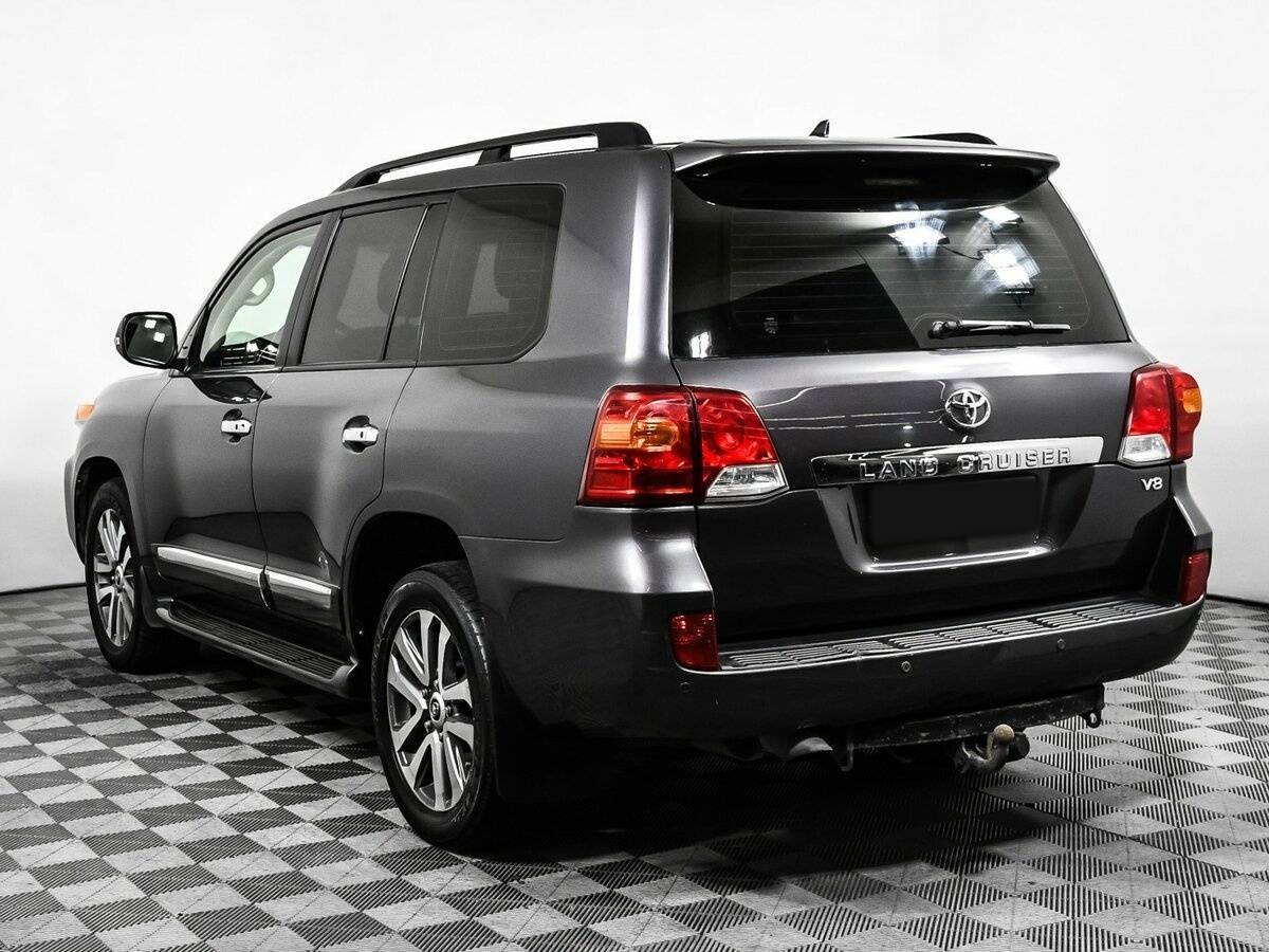 Купить Toyota Land Cruiser с пробегом. Фото: #6