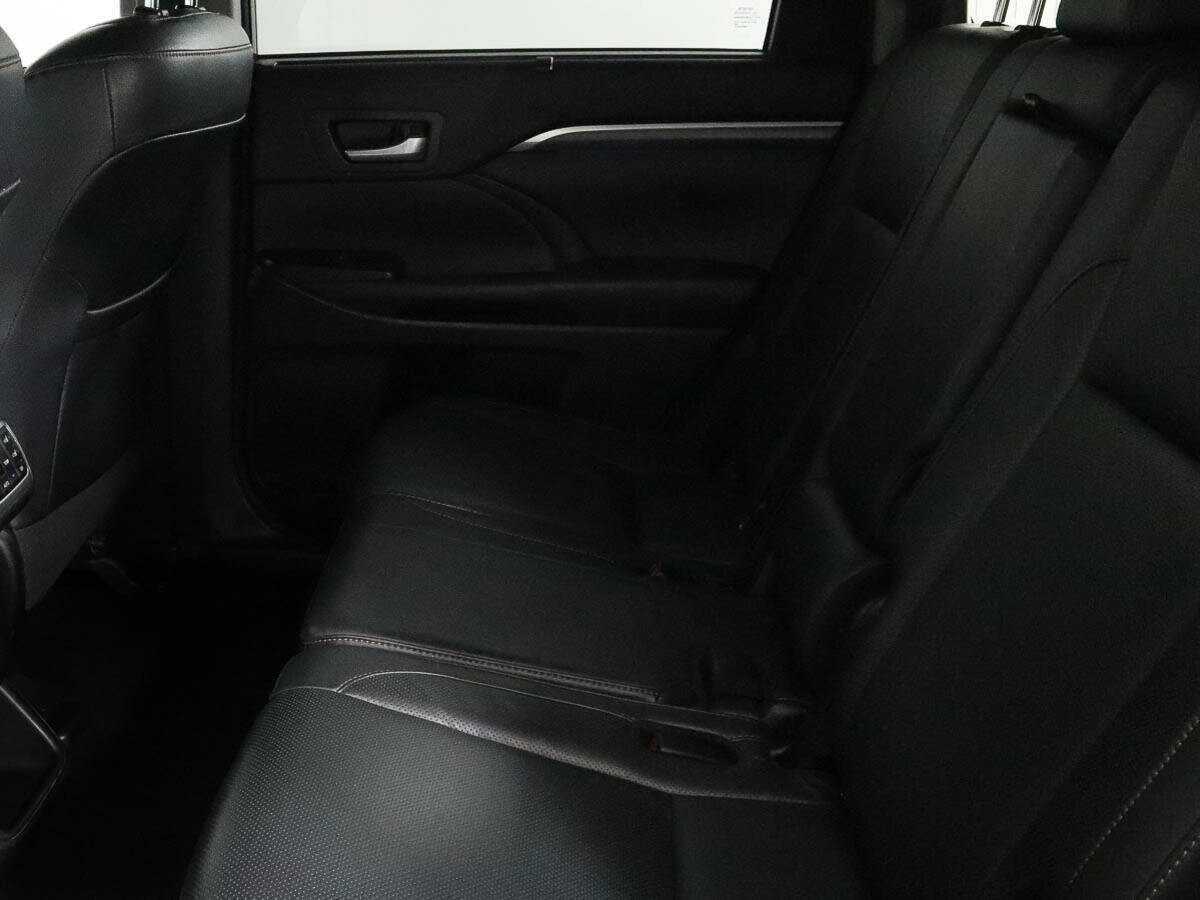 Купить Toyota Highlander с пробегом. Фото: #7