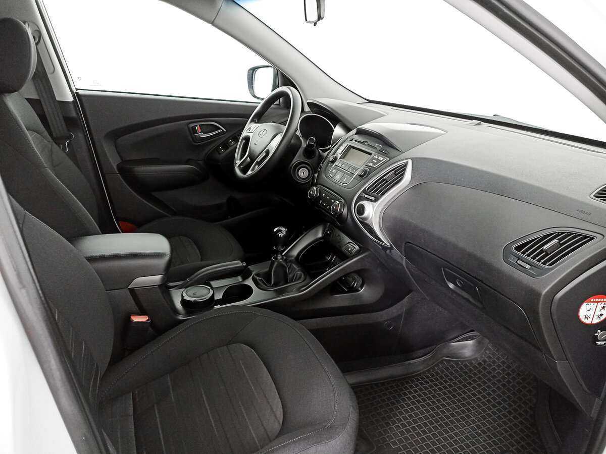 Купить Hyundai ix35 с пробегом. Фото: #8