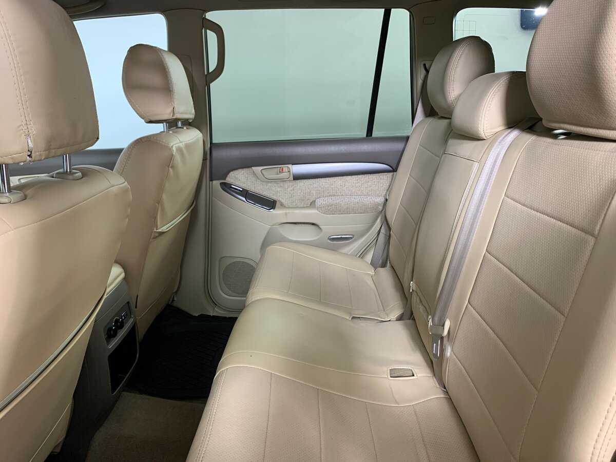 Купить Toyota Land Cruiser Prado с пробегом. Фото: #18