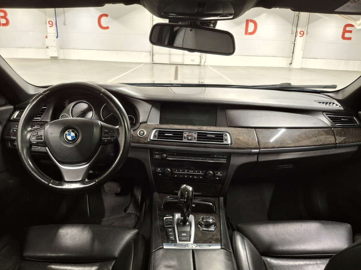 Купить BMW 7 серии с пробегом. Фото: #13