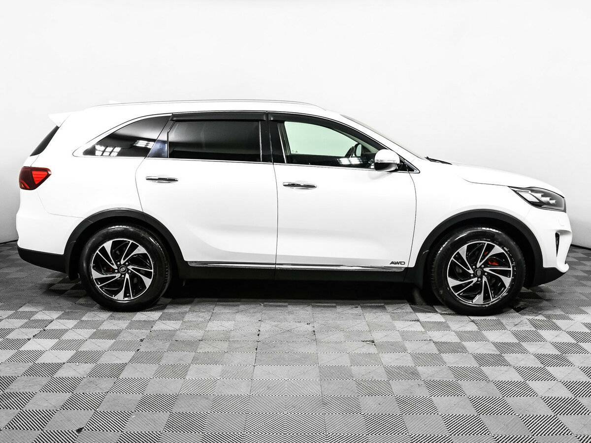 Купить Kia Sorento с пробегом. Фото: #3