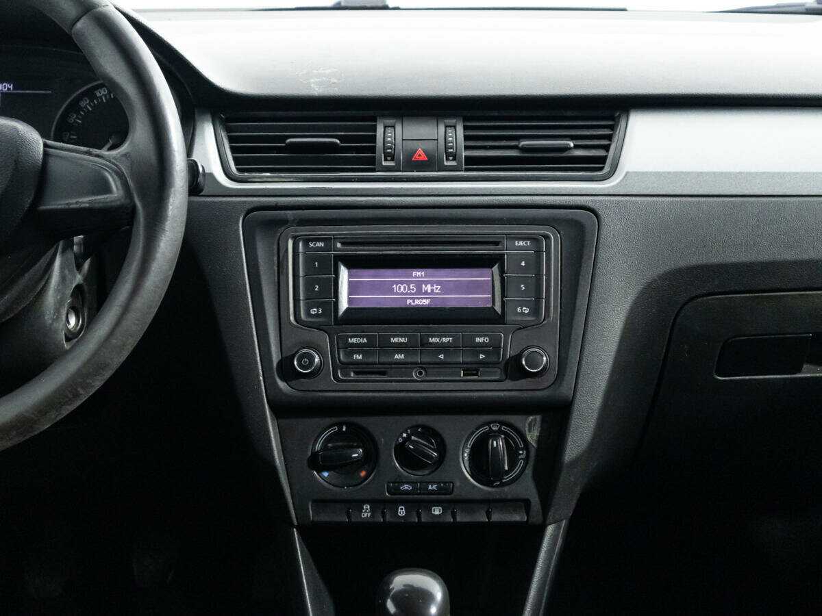 Купить Skoda Rapid с пробегом. Фото: #8