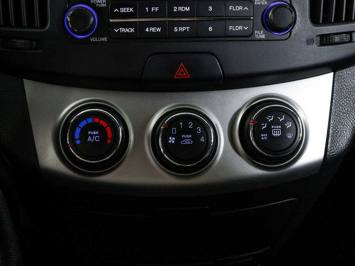 Купить Hyundai Elantra с пробегом. Фото: #14