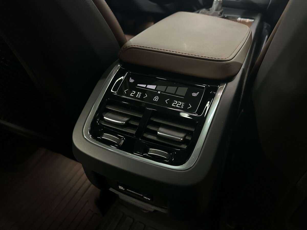 Купить Volvo XC60 с пробегом. Фото: #20