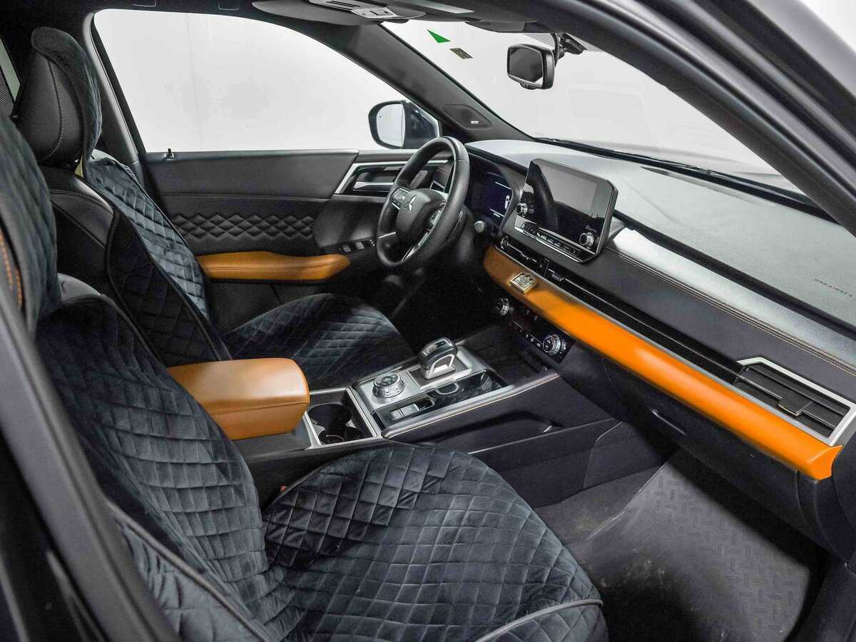 Купить Mitsubishi Outlander с пробегом. Фото: #20
