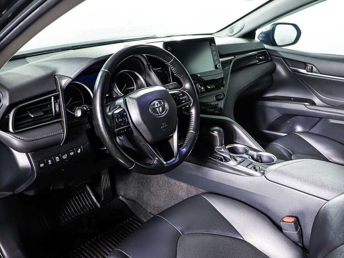 Купить Toyota Camry с пробегом. Фото: #12