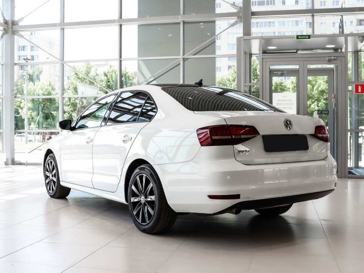 Купить Volkswagen Jetta с пробегом. Фото: #6
