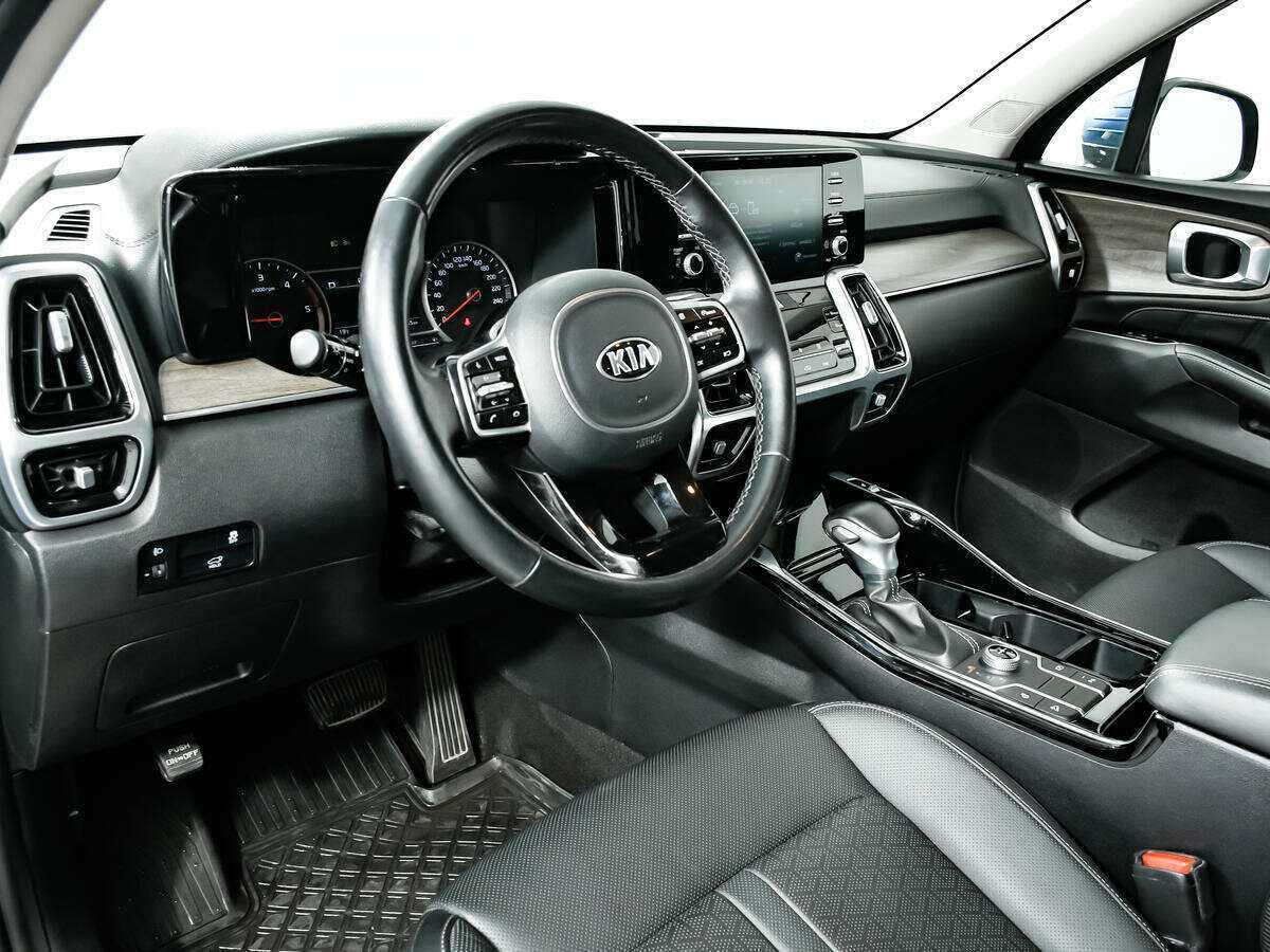 Купить Kia Sorento с пробегом. Фото: #12