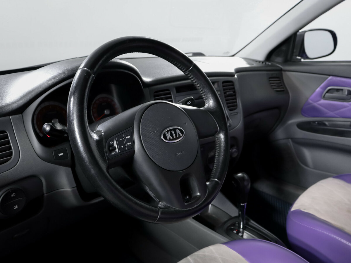 Купить Kia Rio с пробегом. Фото: #10