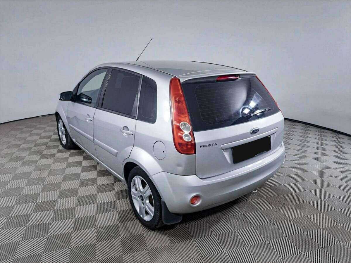 Купить Ford Fiesta с пробегом. Фото: #6
