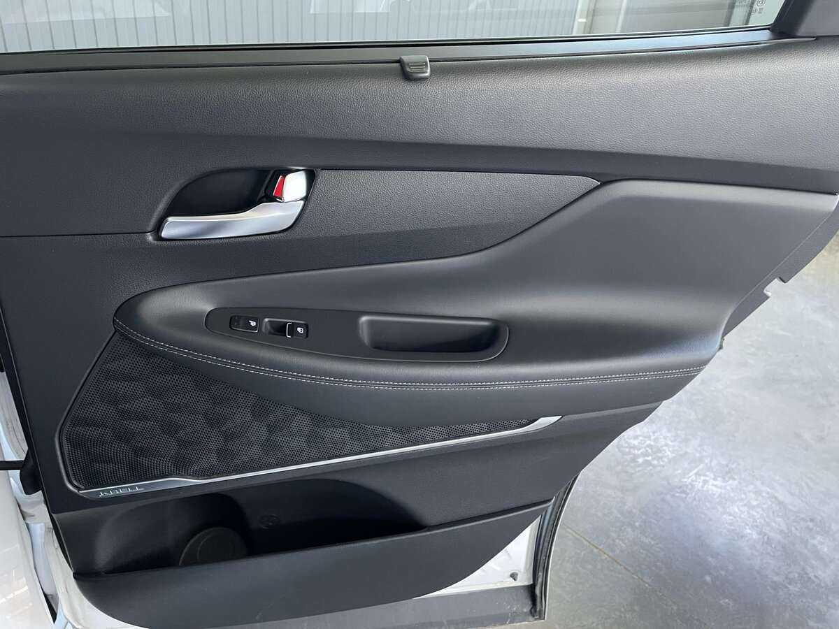 Купить Hyundai Santa Fe с пробегом. Фото: #25