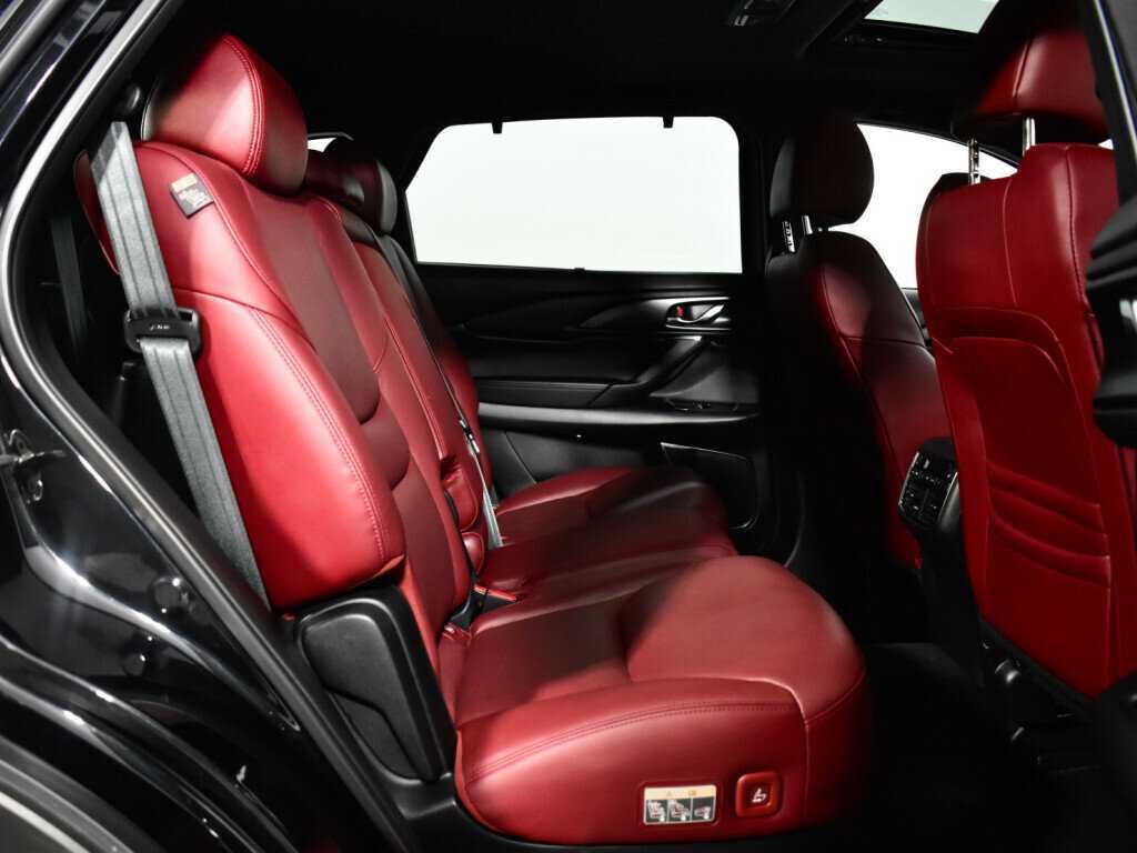 Купить Mazda CX-9 с пробегом. Фото: #9
