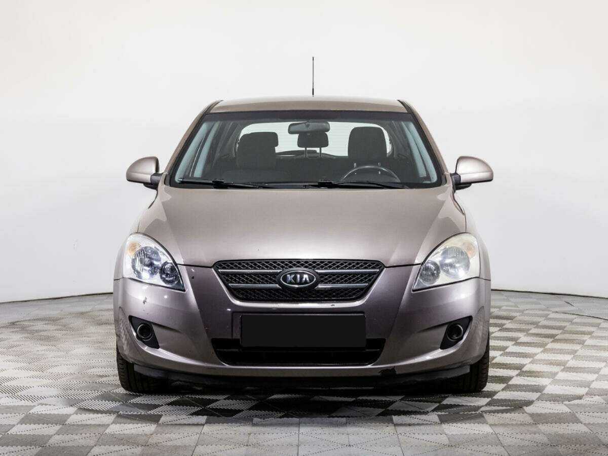 Купить Kia Ceed с пробегом. Фото: #1
