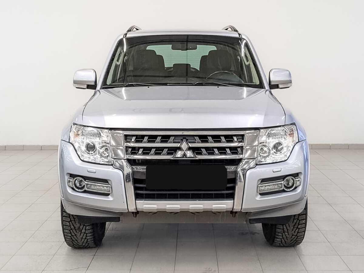 Купить Mitsubishi Pajero с пробегом. Фото: #1